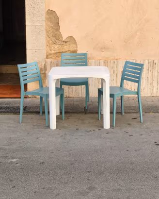 Tavoli e sedie da esterno