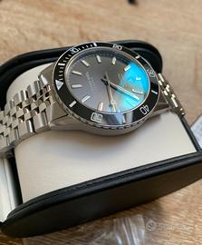 Raymond Weil freelancer diver