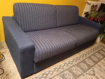 Divano letto matrimoniale