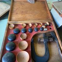 Pressa per vetri orologiaio