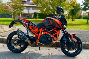 KTM DUKE 690 ABS