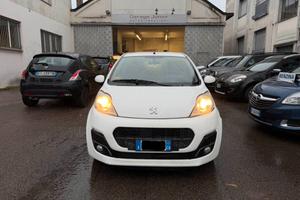 Peugeot 107 1.0 68CV 5p. Urban Move NEOPATENTATI