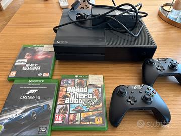 Xbox One 500gb + 2 controller  + 3 giochi