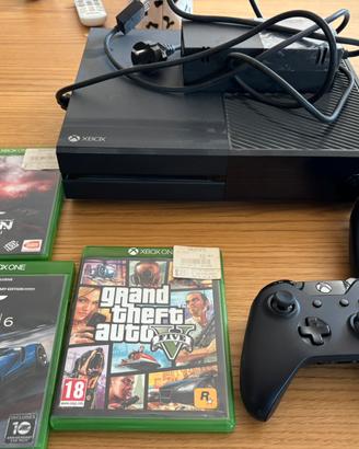 Xbox One 500gb + 2 controller  + 3 giochi