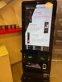 TOTEM DIGITALE PER PUBBLICITÀ, RICARICA CELLULARI,