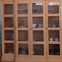 Vetrina moderna massiccia in legno Credenza