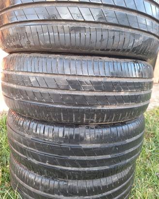 Gomme auto con 7000 km (185/55 R15 - 82H)