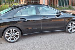 Mercedes CLA 200