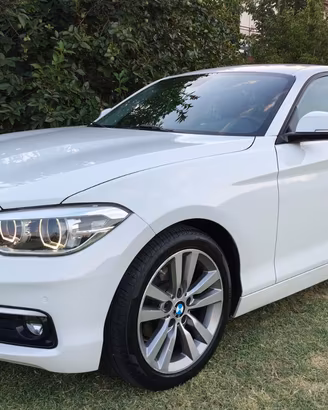 Bmw SERIE 1 *SPORT LINE* 116D *NAVI-FULL LED* 2017