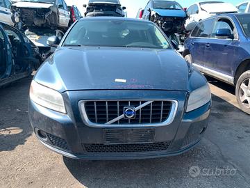 Ricambi usati Volvo V70 2009 D5244T4 2.4 D5 AWD di