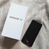Honor 90 – 12GB RAM / 512GB ROM + kit accessori
