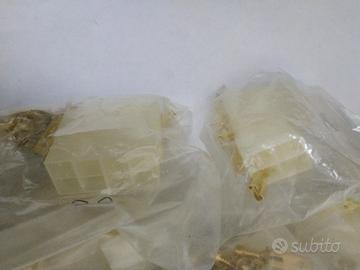 CONNETTORE FASTON KIT MASCHIO FEMMINA 4 + 8 POLI

