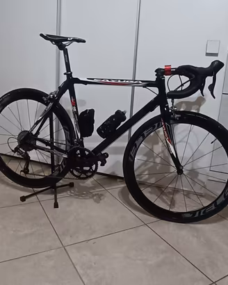 bici da corsa whistle kayuga carbonio 