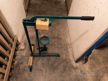tappatrice manuale