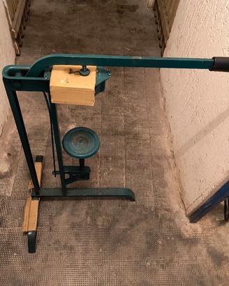 tappatrice manuale