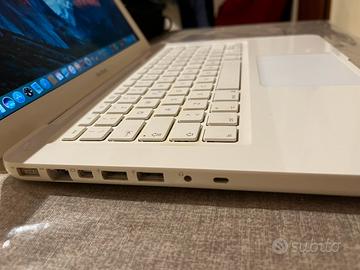 Macbook Apple usato 2010