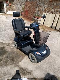 Scooter elettrico per anziani e disabili