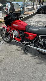 Moto totalmente messa a nuovo con 3000 km