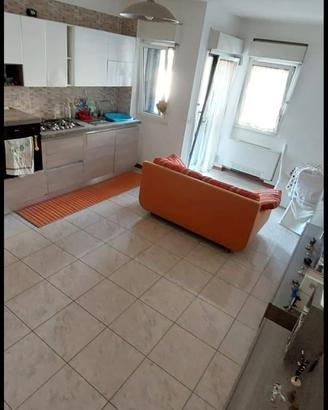 Bilocale Via Imperati - Zona Macchia Gialla