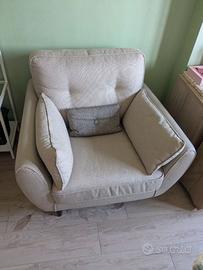 Poltrona beige come nuova 100cmx90cmx90cm