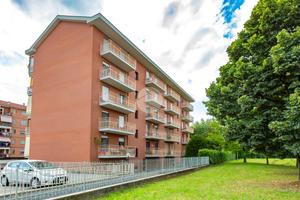 4 LOCALI A SETTIMO TORINESE