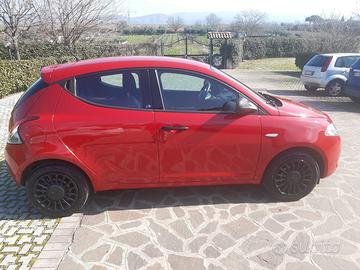Lancia Ypsilon 2015 1.2 Ecochic Gpl 69cv