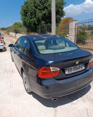 BMW 320d  motore e cambio perfetti 