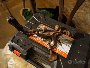 antico attrezzo carica fucili