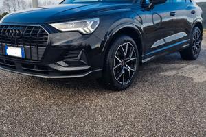 Audi Q3 2023 1.5 tfsi