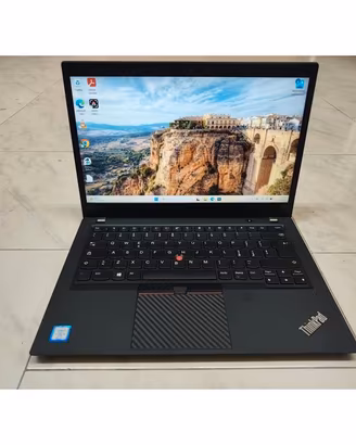 LENOVO THINKPAD T490 8GB SSD 256GB i5-8365U