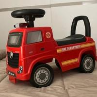 Camion cavalcabile pompieri Mercedes