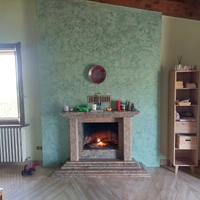 cornice caminetto in marmo rosa