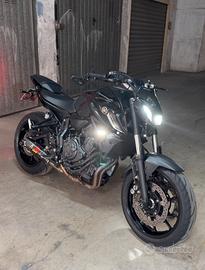 YAMAHA MT-07 PURE – 07/2023 – 18.000 KM