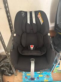 Seggiolino auto