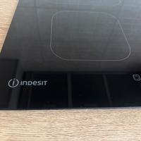 Piano cottura induzione Indesit