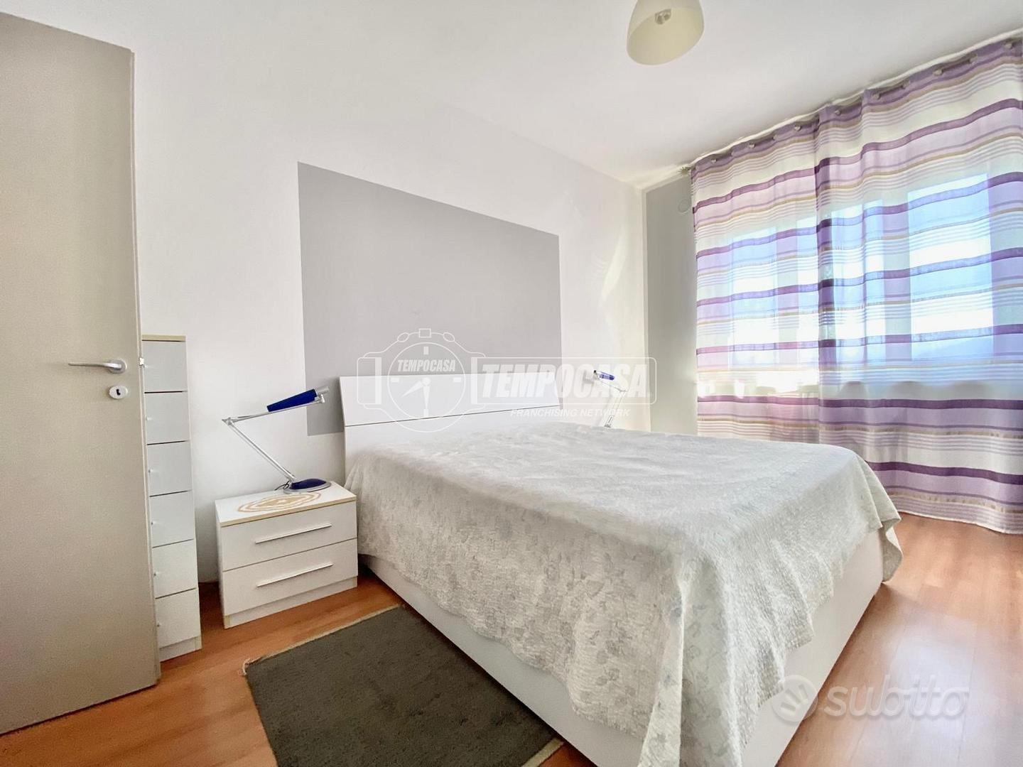 4 LOCALI 2 BAGNI CON TERRAZZO ULTIMO PIANO - Vista 3