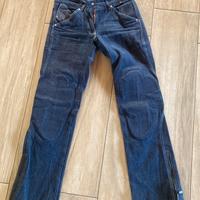 Jeans anti abrasioni