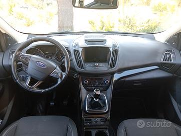Ford kuga titanium 