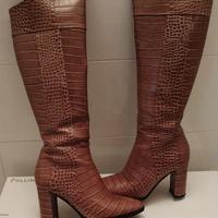 stivali Pollini taglia 37