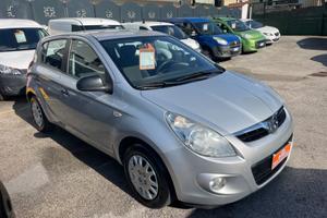 HYUNDAI i20 1.4 DIESEL 75 (CV) 2012