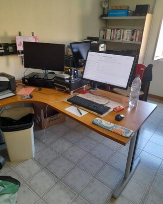 postazione pc completa