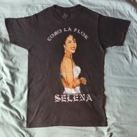 T-shirt Selena