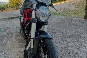 Ducati monster 796
