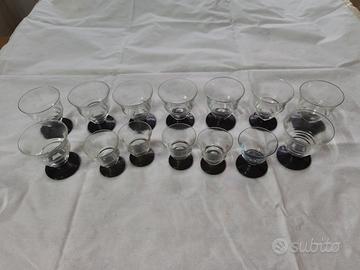 Set di bicchierini da liquore vintage