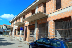 1000mq2 longastrino ex cinema