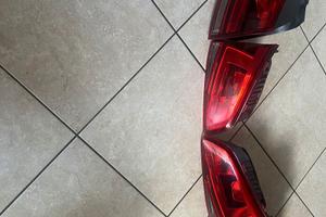 copia di fanali originali golf 7
