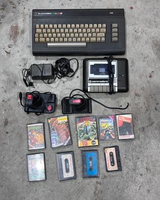 Lotto Vintage Commodore 16 + Accessori e Giochi
