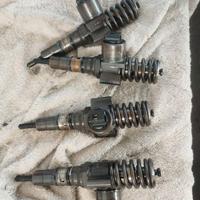 Iniettori audi 2*0 D 2005 0414720404