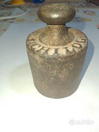 Antico peso da 1 kg per bilancia a due piatti