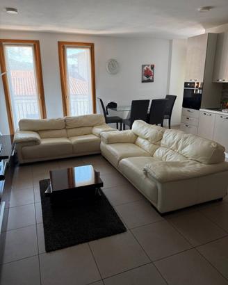 Coppia Divani 3+2 Posti Ecopelle